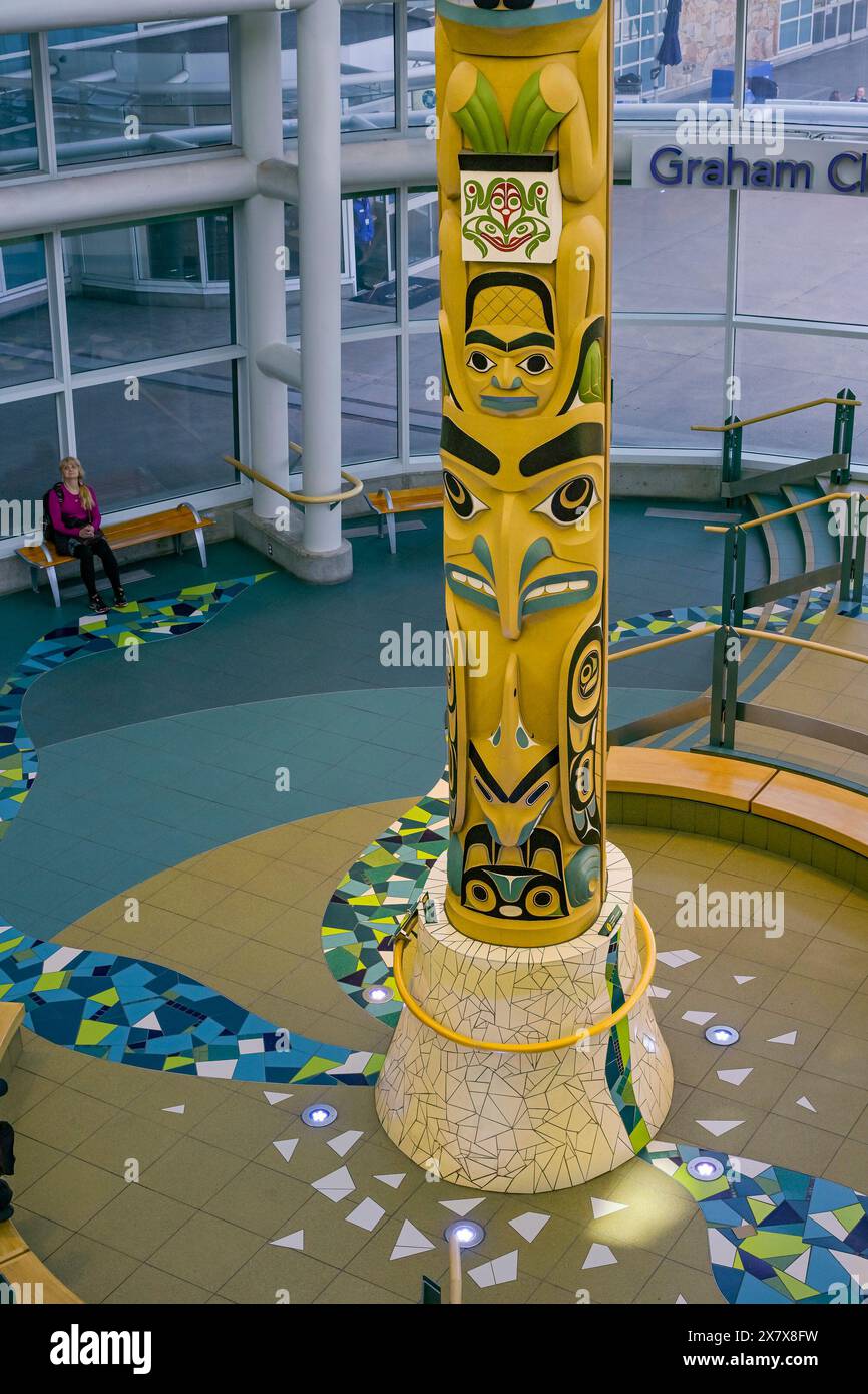 Célébration du vol, totem, YVR, aéroport de Vancouver, Richmond, Colombie-Britannique, Canada Banque D'Images