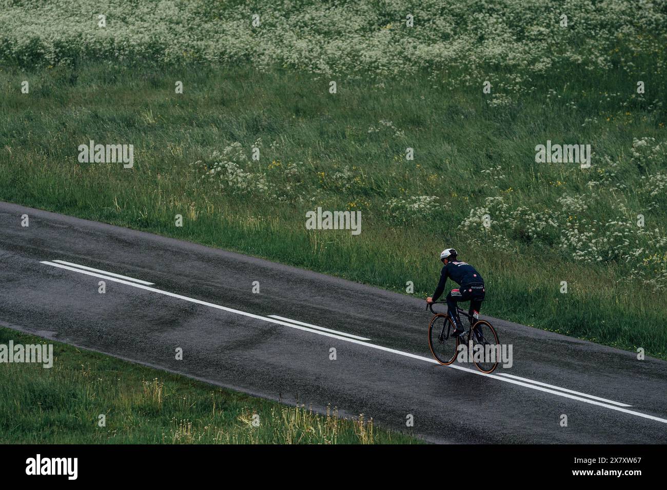 Photo par Zac Williams/SWpix.com - 21/05/2024 - cyclisme - 2024 Giro d'Italia, étape 16 - Laas - Santa Cristina Valgardena (Monte Pana) Italie - Julian Alaphilippe, Soudal Quickstep. Crédit : SWpix/Alamy Live News Banque D'Images