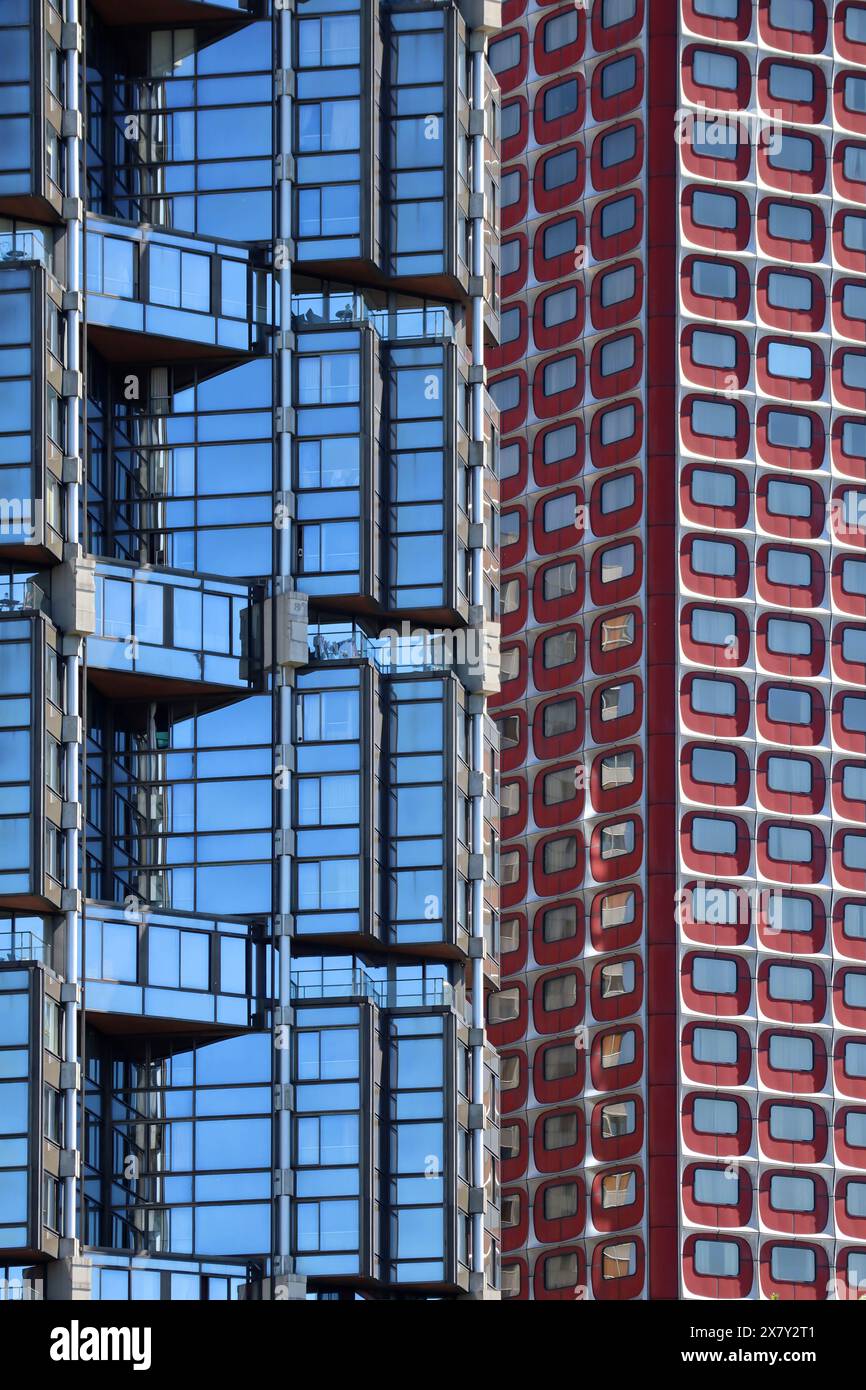 Paris, France - 20 juillet 2022 : gros plan sur les grands bâtiments du quartier de Beaugrenelle à Paris Banque D'Images