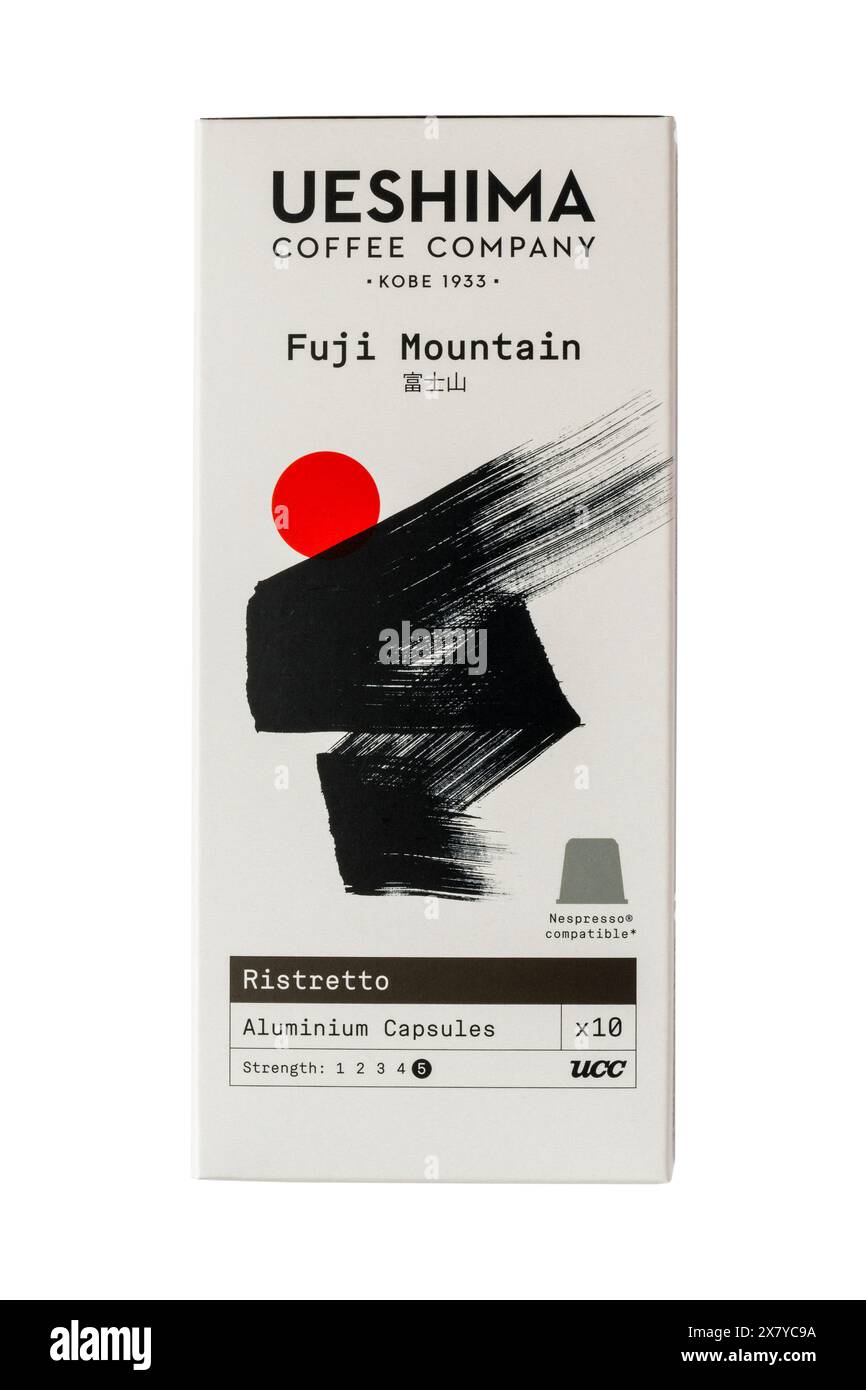 Boîte de ristretto Fuji Mountain Coffee capsules aluminium capsules dosettes par Ueshima Coffee Company isolé sur fond blanc Banque D'Images