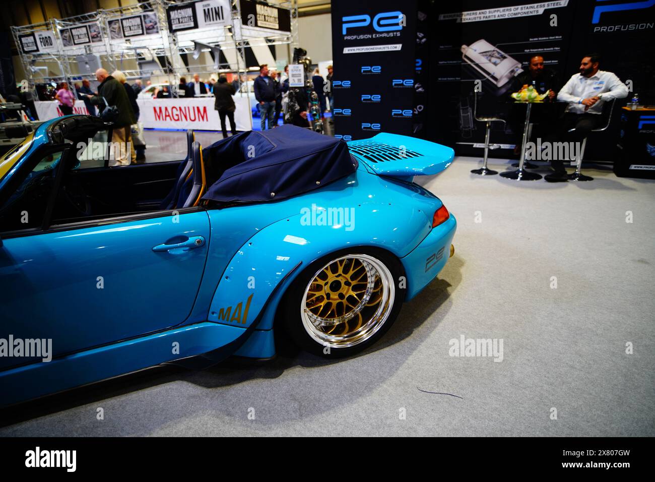 Grande carrosserie Porsche 911 construite par le célèbre tuner japonais Akira Nakai AU salon Autosport NEC 2024 Banque D'Images