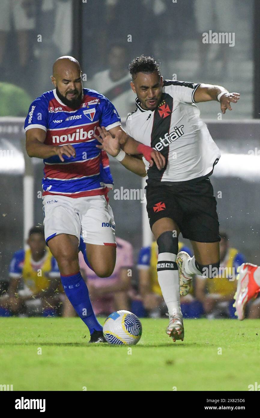 21 mai 2024 : Rio de Janeiro, Brésil : Dimitri Payet de Vasco da Gama défie Jos&#xe9 ; Welison de Fortaleza, lors d'un match de 3ème tour de la Copa do Brasil entre Vasco da Gama et Fortaleza Banque D'Images