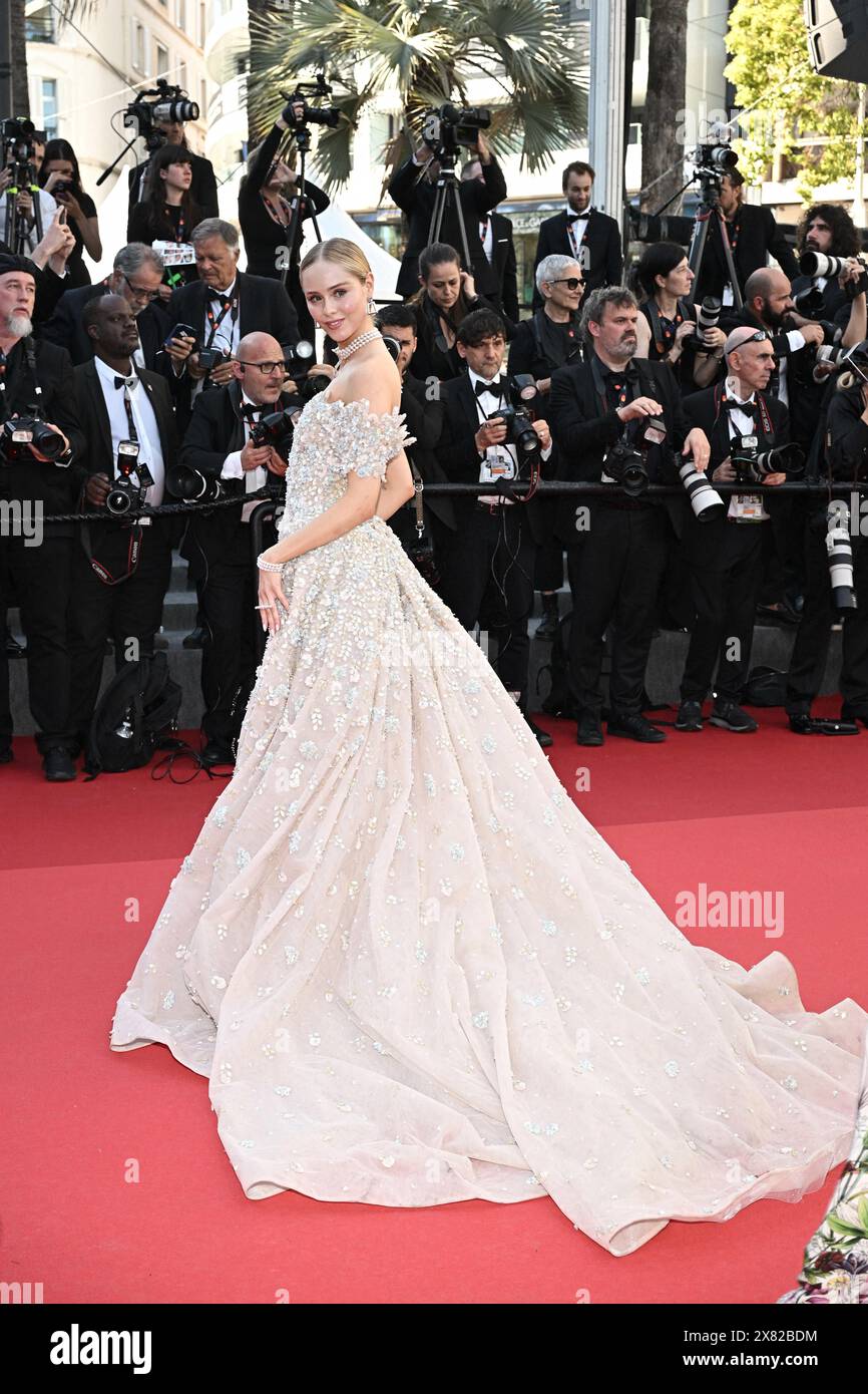 Cannes, France. 23 mai 2023. Loreto Peralta assiste au tapis rouge 'le Comte de Monte-Cristo' (le Comte de Monte-Cristo) au 77e Festival de Cannes au Palais des Festivals le 22 mai 2024 à Cannes, France. Photo de David Niviere/ABACAPRESS. COM Credit : Abaca Press/Alamy Live News Banque D'Images