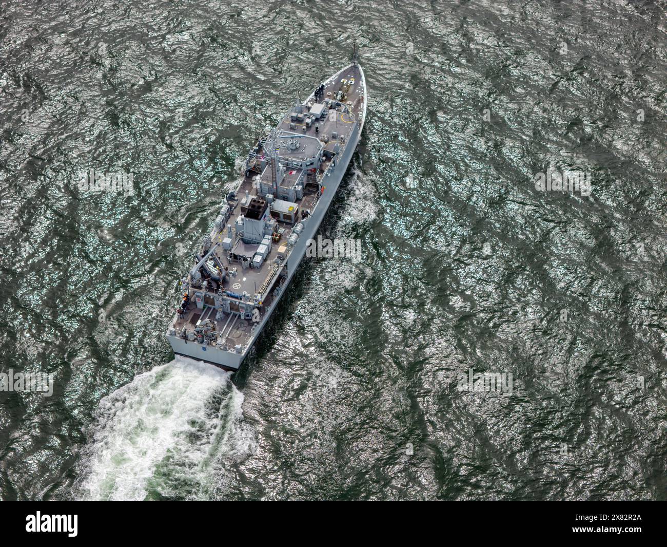 Le navire de guerre des mines de la marine ukrainienne Cherkasy (M311). Le SRMH de classe Sandown est l'ancien HMS Shoreham. Banque D'Images