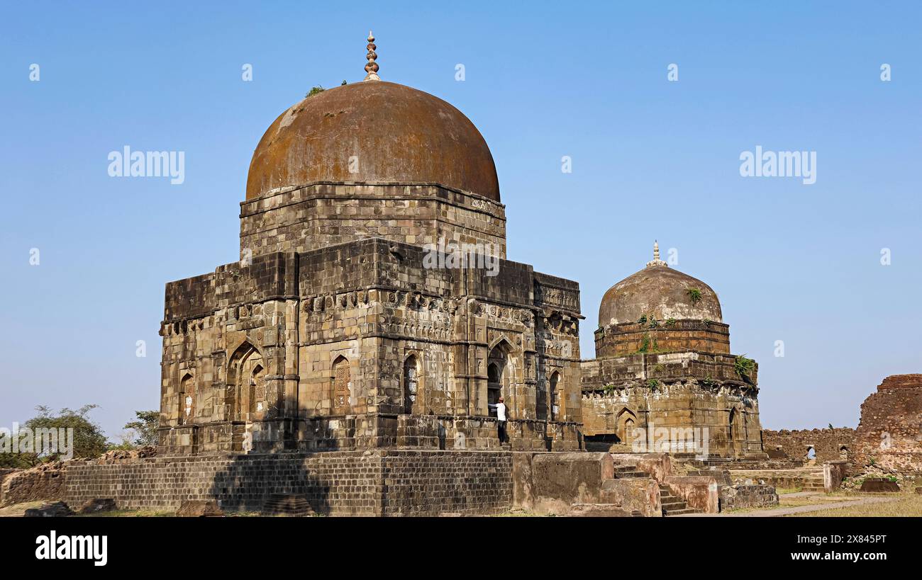 Vue des tombes de Nadir Shah et Adil Shah, Nadir Shah a été fondateur de la dynastie Faruqui, Burhanpur, Madhya Pradesh, Inde. Banque D'Images