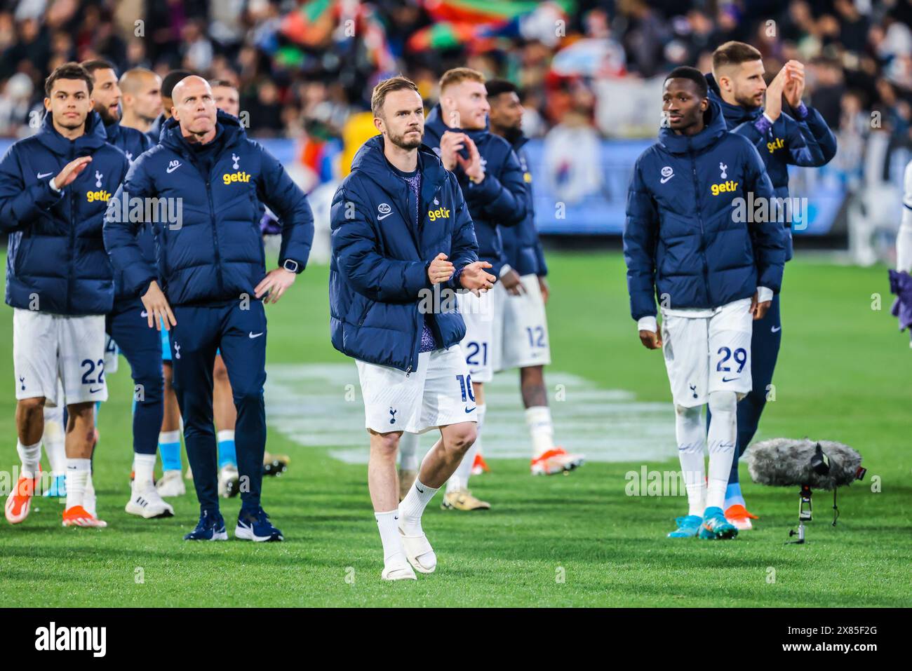 Melbourne, Victoria, Australie. 22 mai 2024. MELBOURNE, AUSTRALIE - 22 MAI : les joueurs de Tottenham Hotspur remercient les fans après avoir perdu contre Newcastle United lors de la Global Football week au Melbourne Cricket Ground le 22 mai 2024 à Melbourne, Australie (crédit image : © Chris Putnam/ZUMA Press Wire) USAGE ÉDITORIAL SEULEMENT! Non destiné à UN USAGE commercial ! Banque D'Images