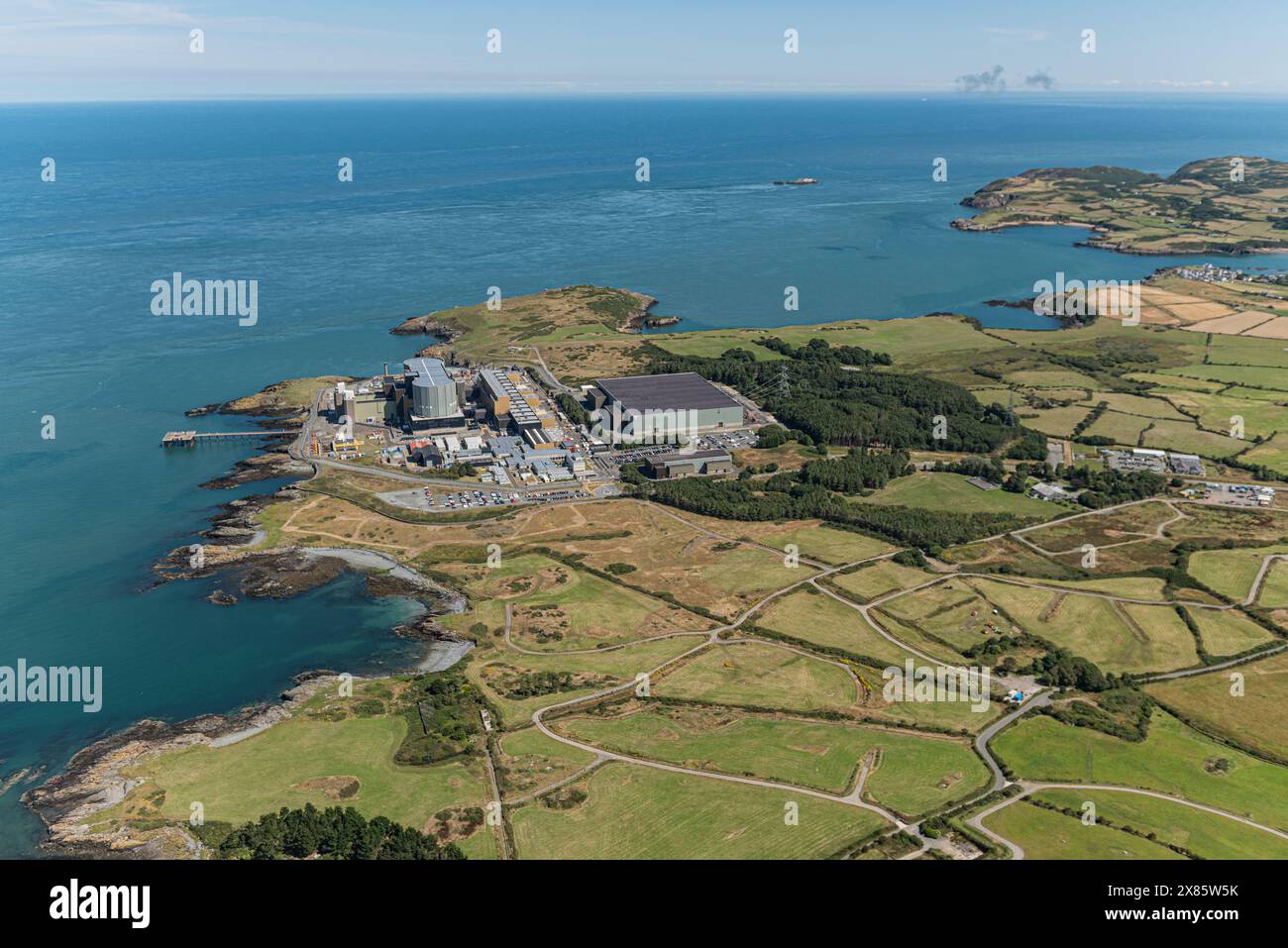 Centrale électrique de Wylfa Anglesey(Ynys mon) Nord du pays de Galles emplacement du nouveau réacteur nucléaire SMR conçu par Rolls Royce : Phillip Roberts Banque D'Images