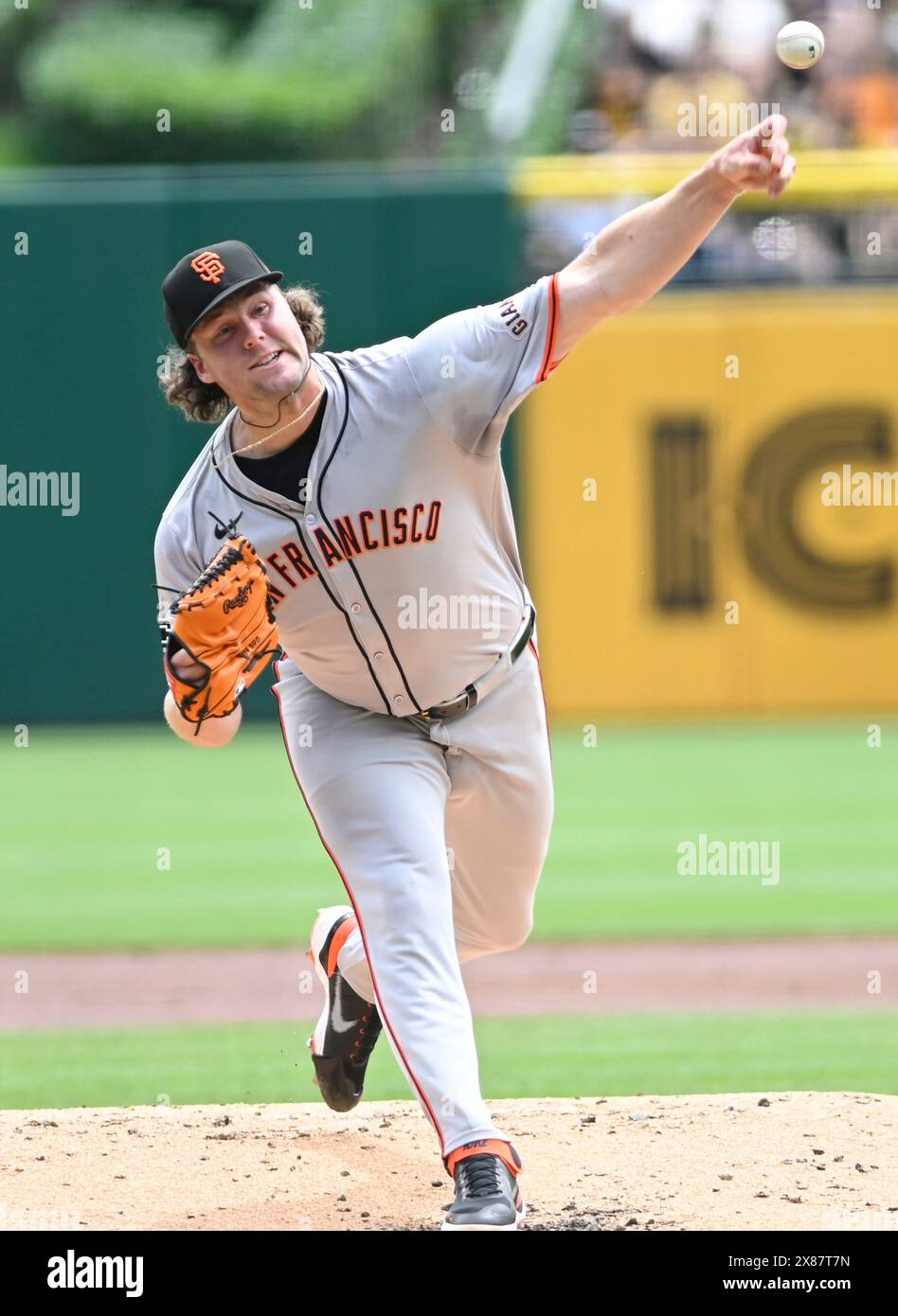 Pittsburgh, États-Unis. 23 mai 2024. Erik Miller (68), lanceur des Giants de San Francisco, affronte les Pirates de Pittsburgh au PNC Park le jeudi 23 mai 2024 à Pittsburgh. Photo par Archie Carpenter/UPI crédit : UPI/Alamy Live News Banque D'Images