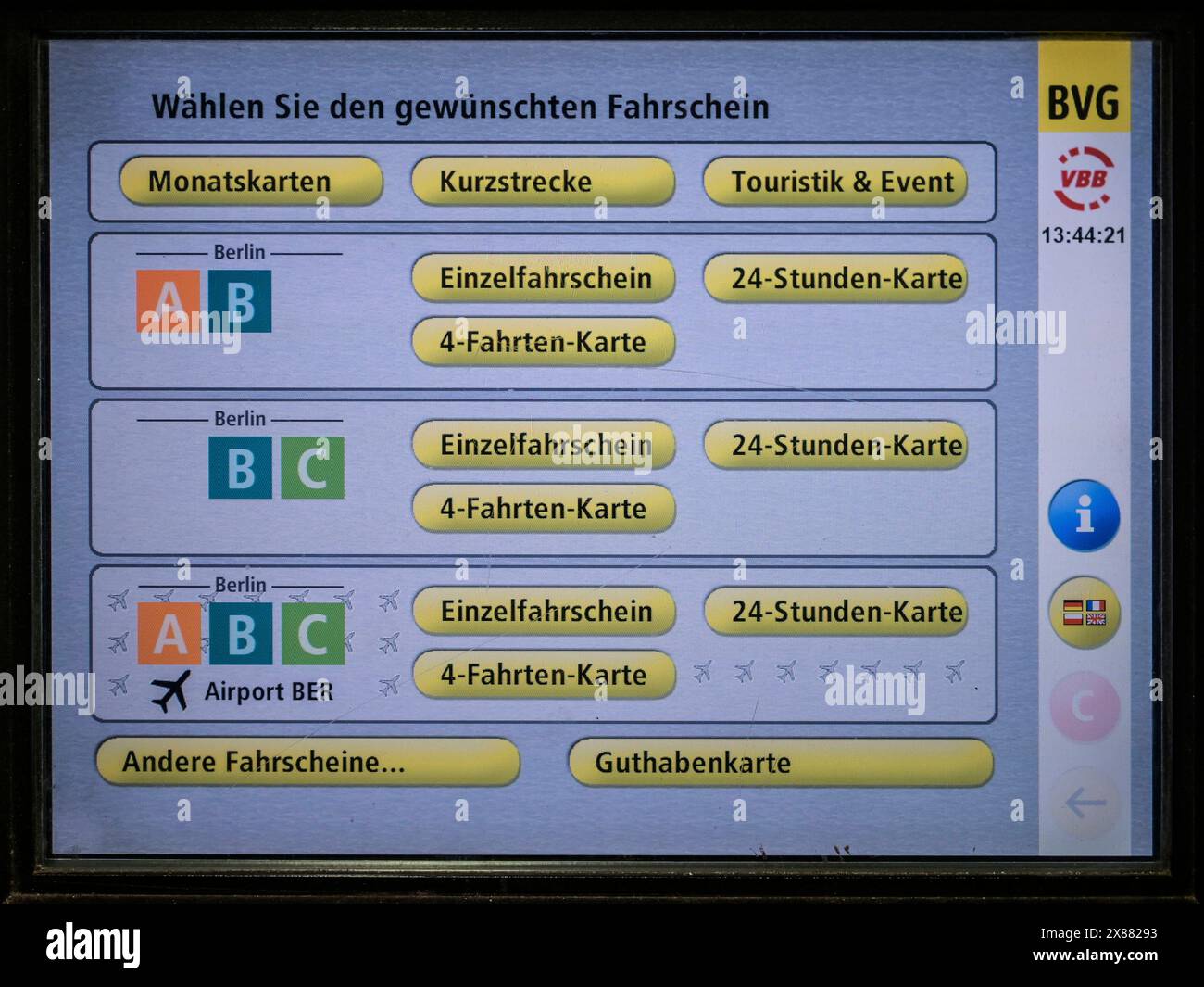 BVG Fahrkarten-Automat, Berlin, Deutschland *** distributeur de billets BVG, Berlin, Allemagne Banque D'Images