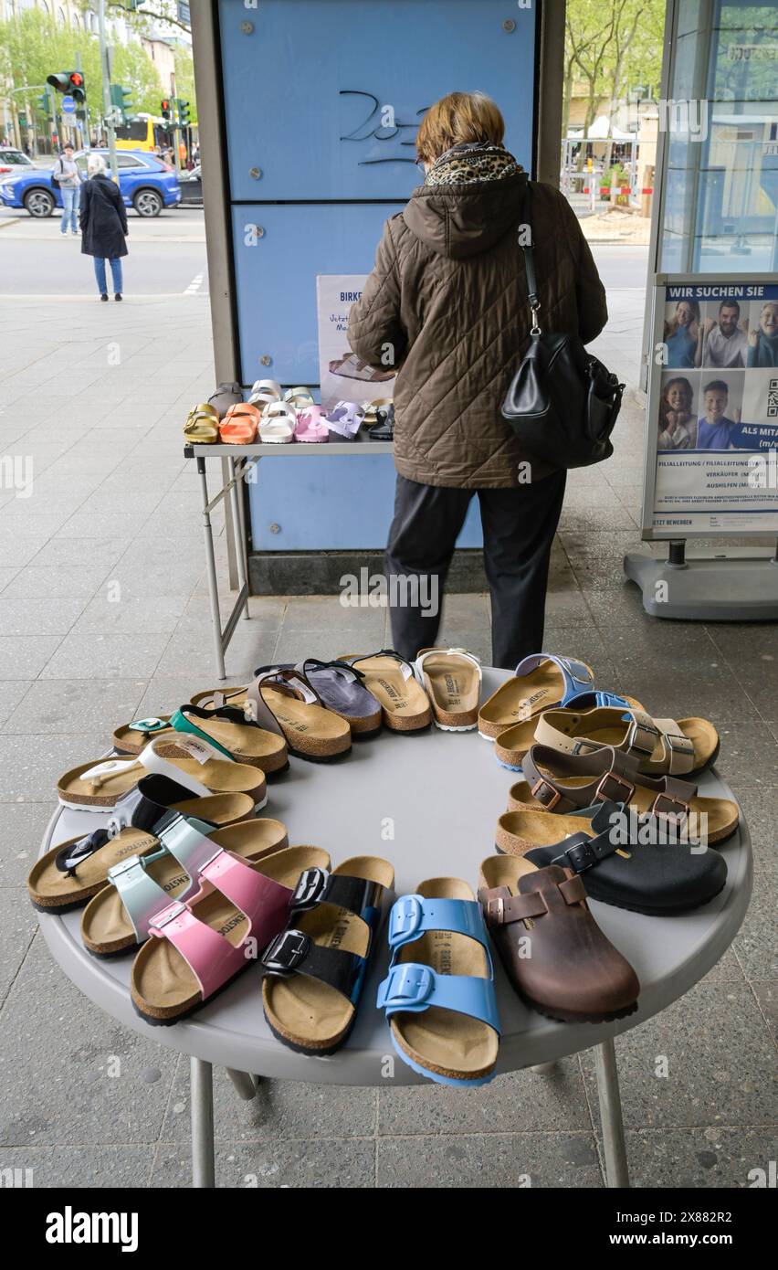 BIRKENSTOCK Schuhe, Laden, Schloßstraße, Steglitz, Berlin, Deutschland *** Birkenstock Chaussures, magasin, Schloßstraße, Steglitz, Berlin, Allemagne Banque D'Images