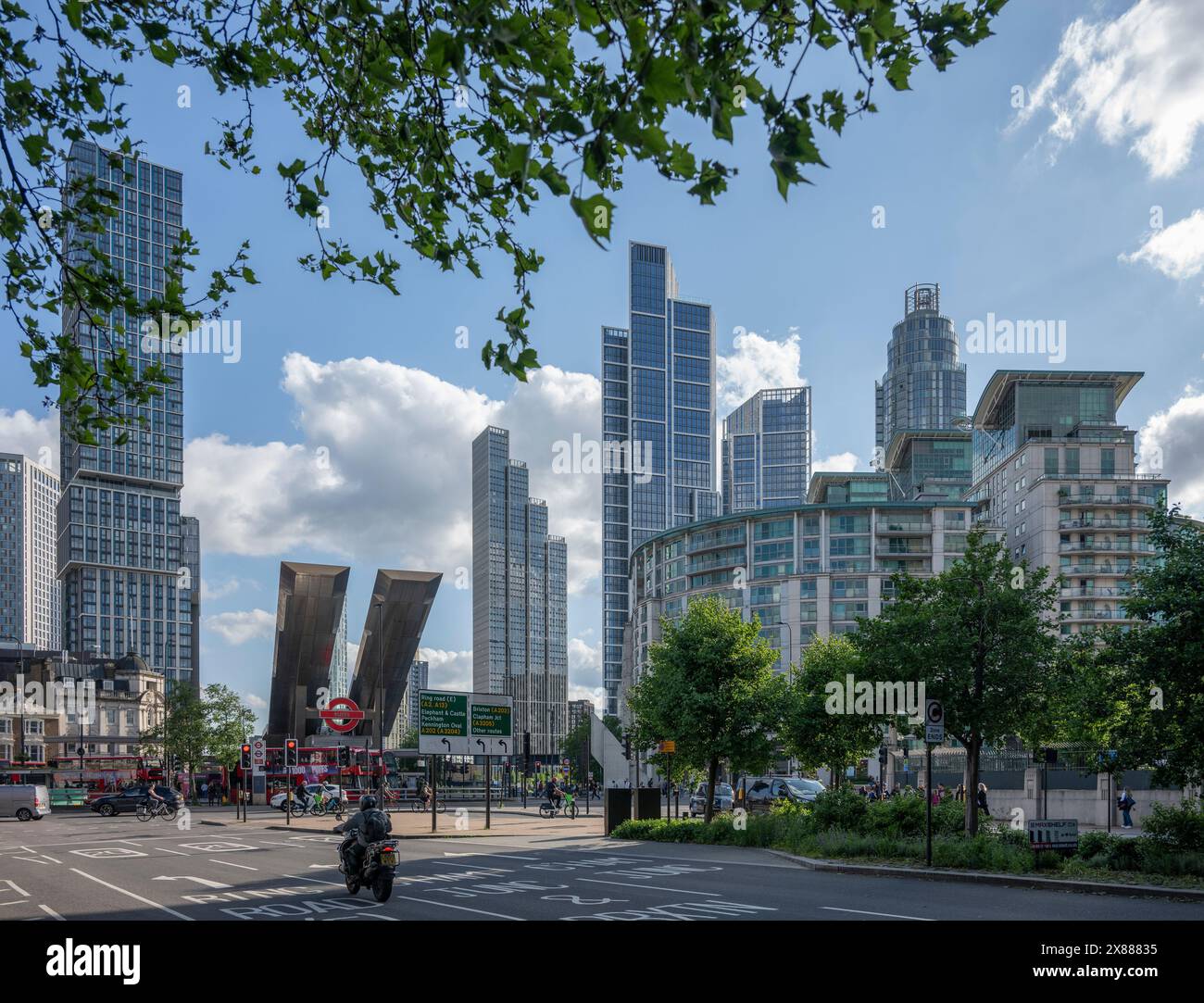 Architecture de grande hauteur à Vauxhall Cross à Londres, Royaume-Uni, le 23 mai 2024 Banque D'Images