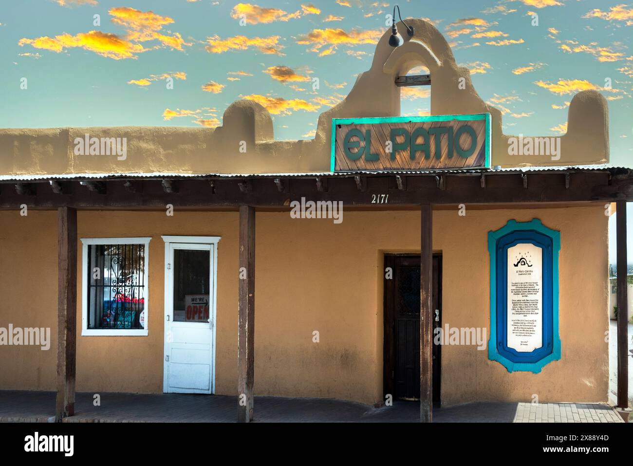 Entrée du bâtiment historique abritant le restaurant historique, El Patio à la Mesilla, NM, États-Unis Banque D'Images