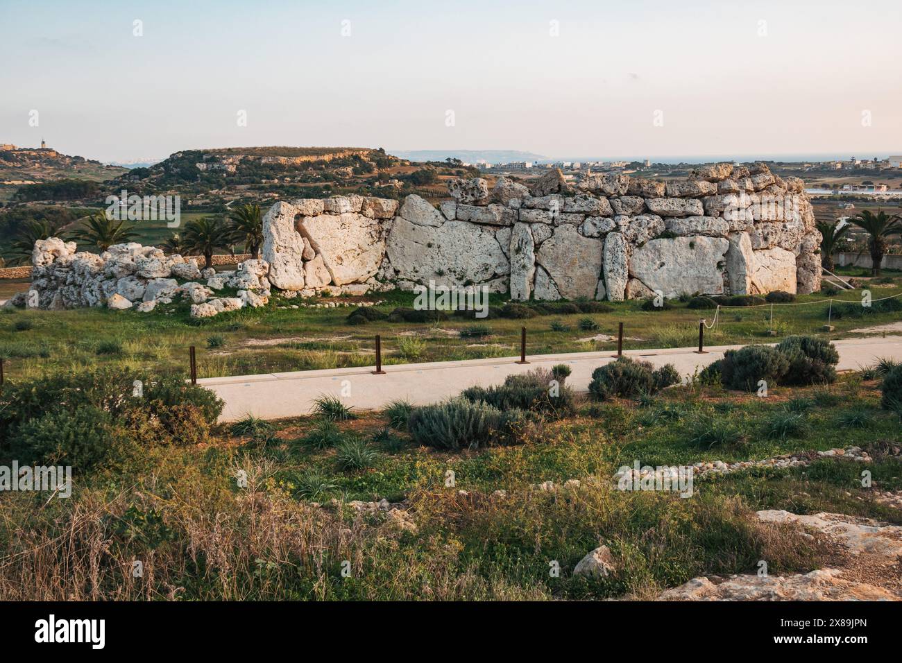 Ġgantija, temples mégalithiques sur l'île de Gozo, Malte. Datant de 3 600 av. J.-C., ce qui en fait l'une des plus anciennes structures artificielles connues dans le monde Banque D'Images