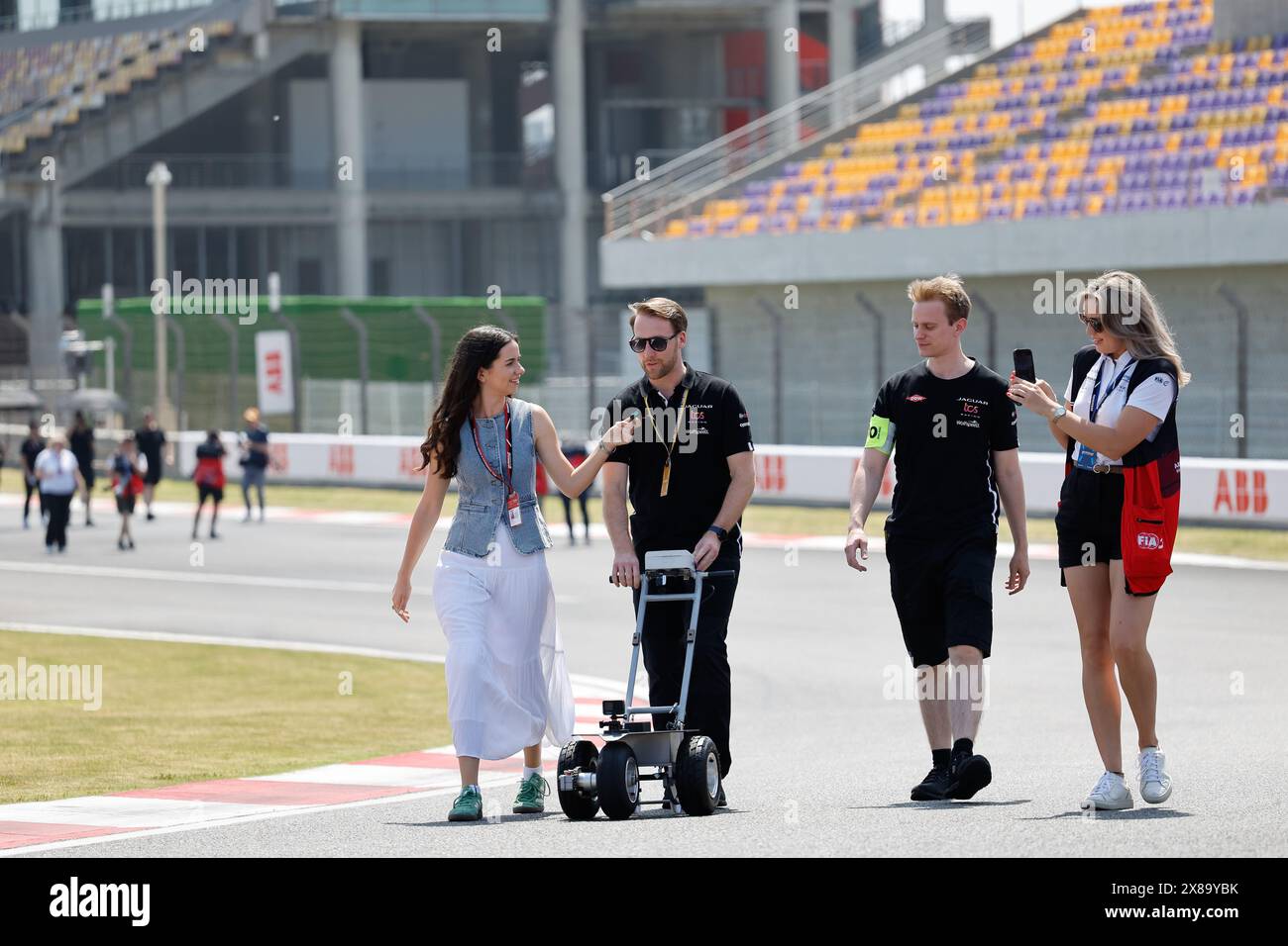 , Trackwalk, lors de l'ePrix de Shanghai 2024, 8ème meeting du Championnat du monde ABB FIA Formula E 2023-24, sur le circuit International de Shanghai du 24 au 26 mai 2024 à Shanghai, Chine Banque D'Images