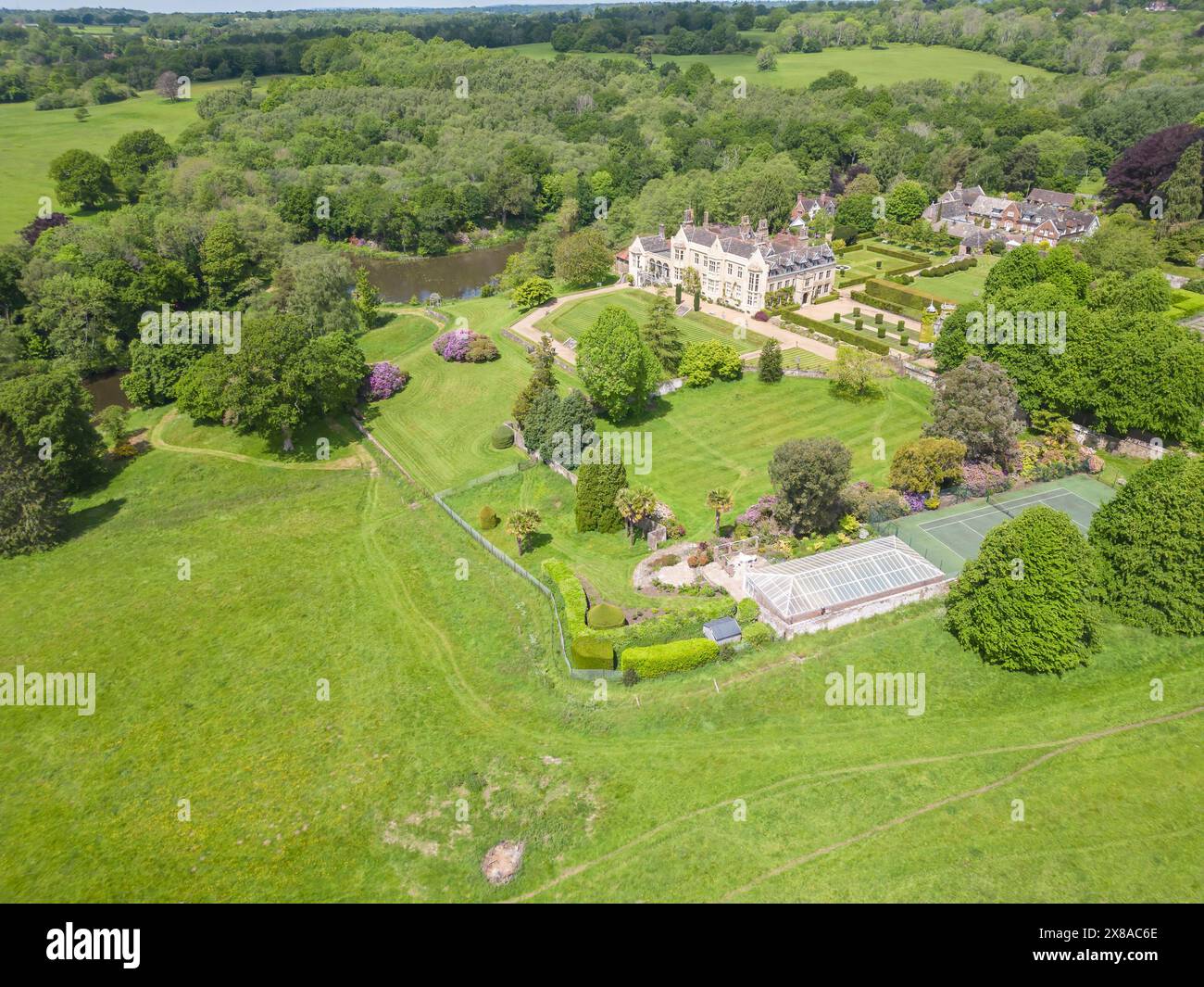 vue aérienne de cucfield park maison élisabéthaine privée dans le village de cucfield à l'ouest du sussex Banque D'Images