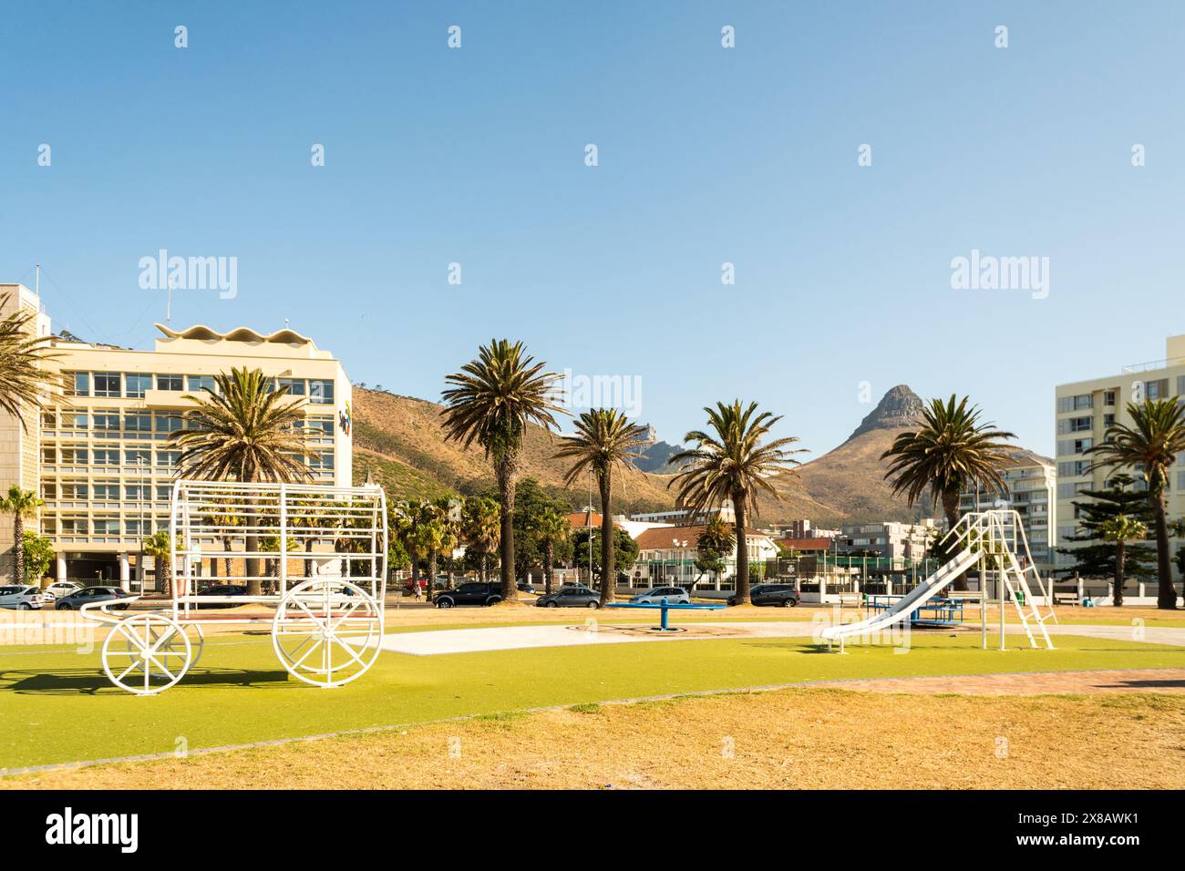 Un parc de jeux vide ou une aire de jeux sans personnes ou enfants sur l'équipement de jeu à Sea point, Cape Town, Afrique du Sud Banque D'Images