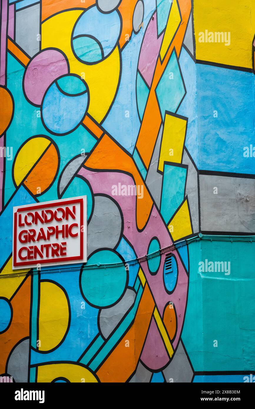 Art mural, London Graphic Centre, Covent Garden, Londres, Angleterre, UK, GB. Banque D'Images