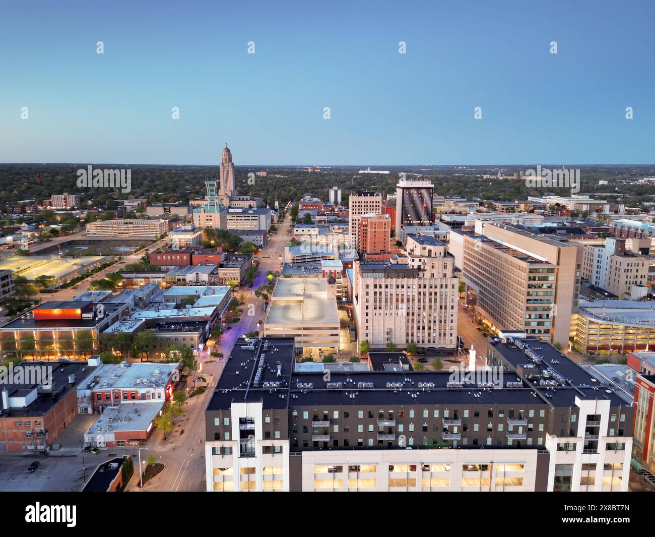Lincoln, Nebraska, États-Unis ville ville skyline au crépuscule. Banque D'Images