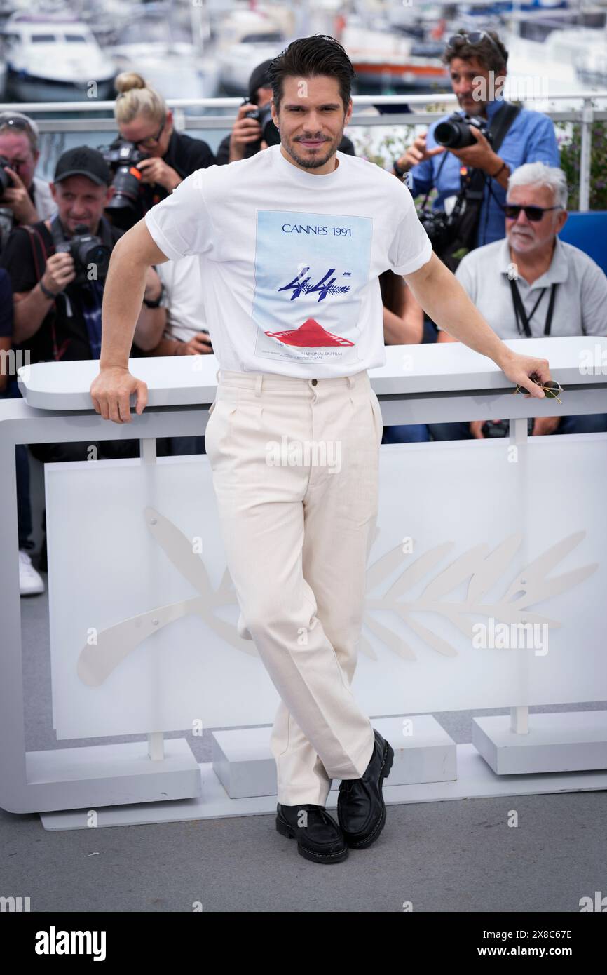 Cannes, France. 24 mai 2024. François civil assiste au Photocall ''L'amour Ouf'' (Beating Hearts) lors de la 77e édition annuelle du Festival de Cannes au Palais des Festivals le 24 mai 2024 à Cannes, France. (Photo de Daniele Cifala/NurPhoto) crédit : NurPhoto SRL/Alamy Live News Banque D'Images