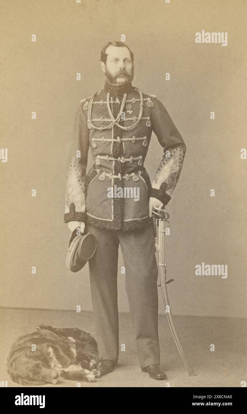 Antique juin 1867 carte de visite photographie, Alexandre II de Russie. Alexandre II (1818-1881) fut empereur de Russie, roi du Congrès de Pologne et grand-duc de Finlande de 1855 jusqu'à son assassinat en 1881. SOURCE : CDV ORIGINAL Banque D'Images