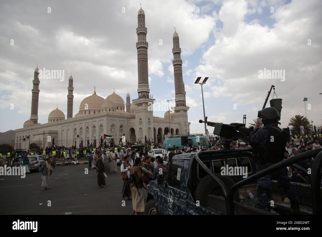 Les partisans houthis protestent contre les États-Unis et Israël, et en solidarité avec le peuple palestinien, à Sanaa, Banque D'Images