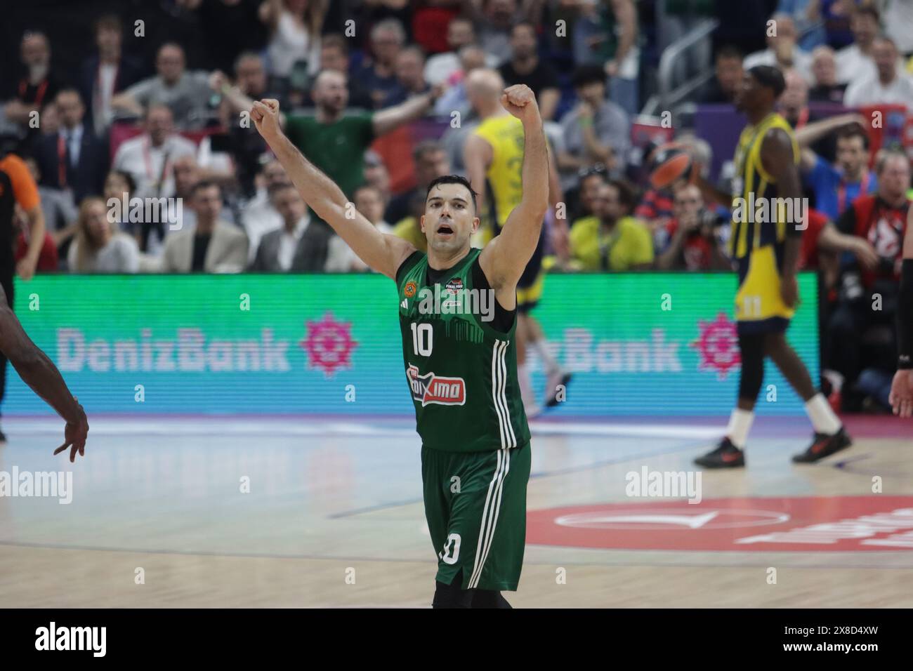 Berlin, Allemagne, 24 mai 2024. Kostas Sloukas lors du match entre Panathinaikos vs Fenerbahce. Turkish Airlines Euroliga final four Berlin 2024. Crédit : Fabideciria/Alamy Live News Banque D'Images