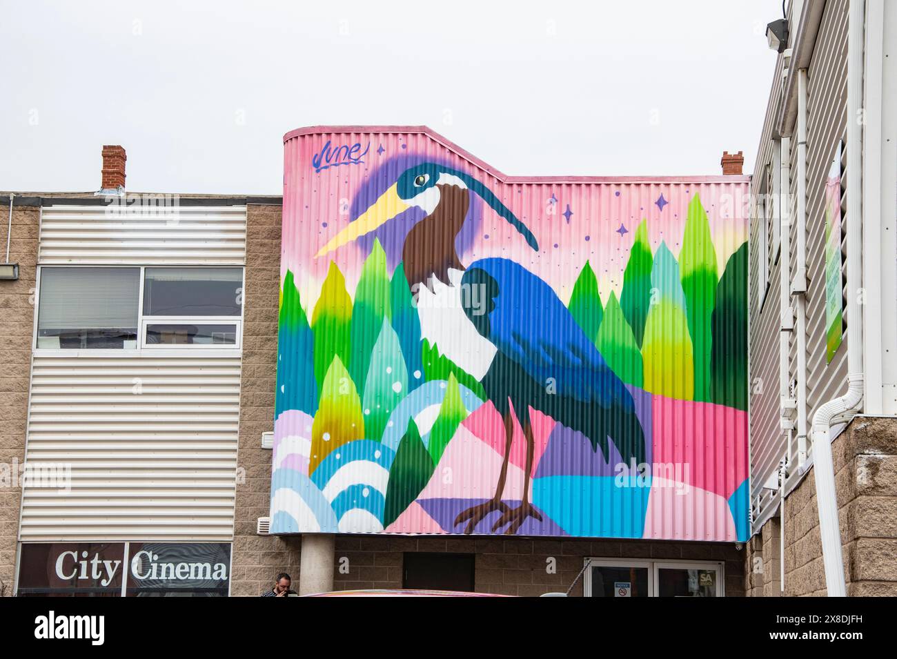 Fresque murale oiseau bleu au centre-ville de Charlottetown, Île-du-Prince-Édouard, Canada Banque D'Images