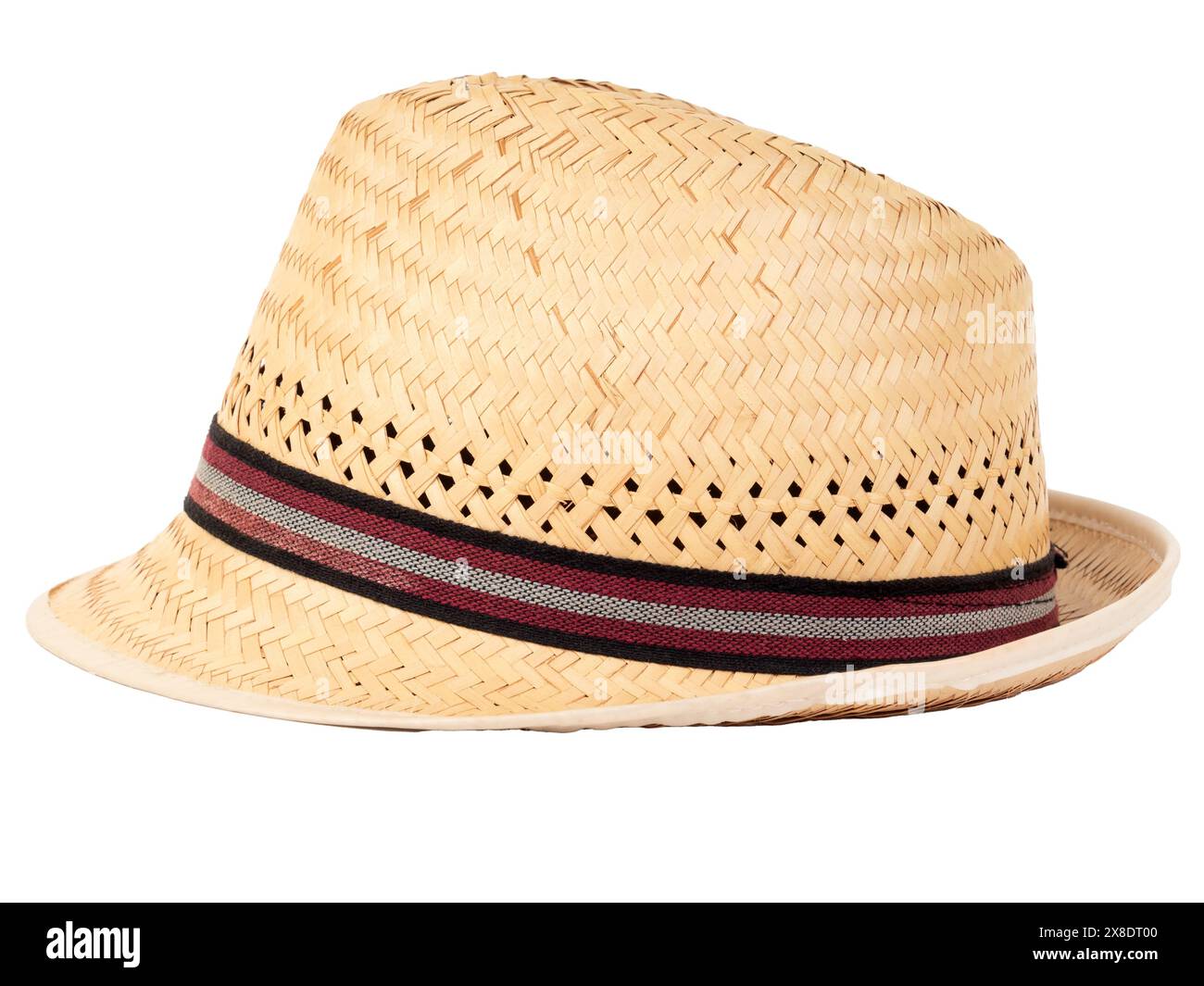 Bonnet style panama en paille décontracté avec ruban. Isolé sur fond transparent. Protection solaire. Banque D'Images