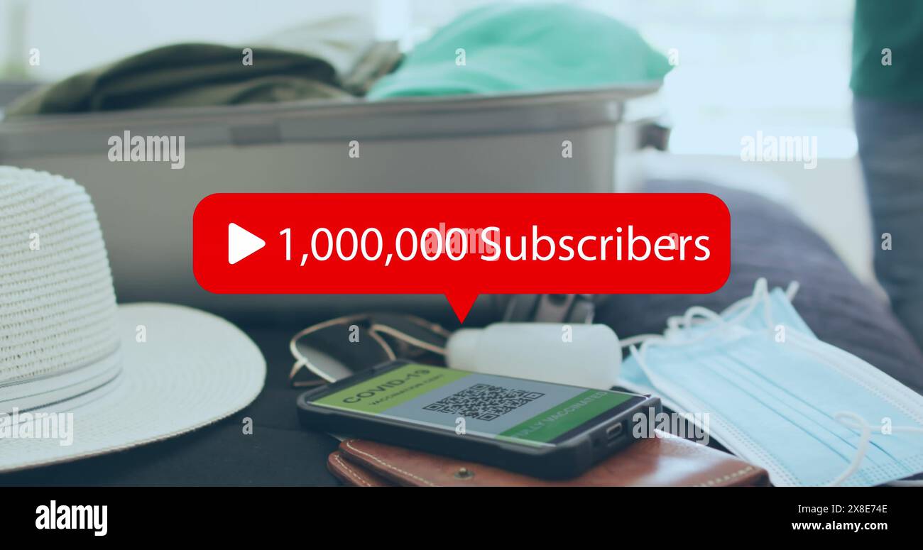 Image de l'icône multimédia sur smartphone avec code qr et masques faciaux Banque D'Images