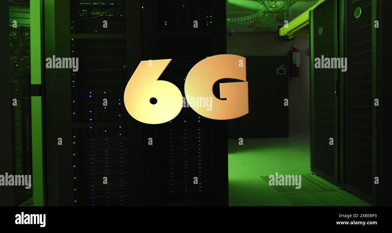 Image de la bannière de texte 6g contre la salle du serveur informatique Banque D'Images