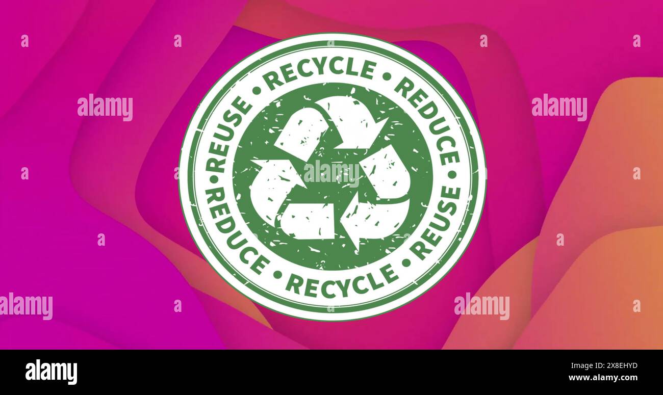 Image du badge de recyclage avec recyclage réutilisation réduire les textes sur fond rose Banque D'Images