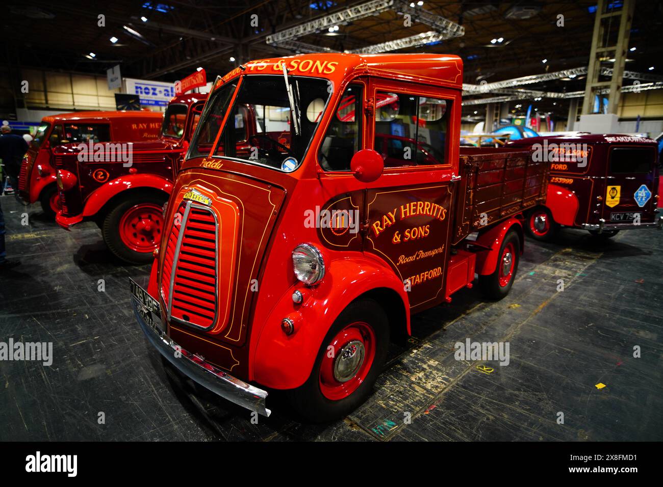 EXPOSITION DE VOITURES ANCIENNES NEC Banque D'Images