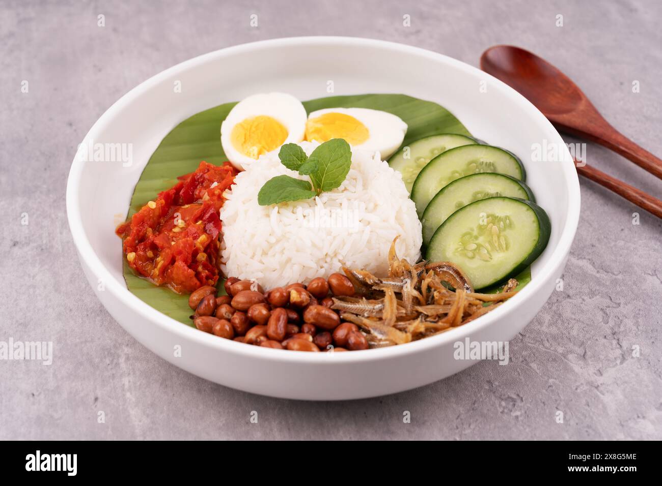Gros plan sur la cuisine malaisienne Nasi lemak Banque D'Images