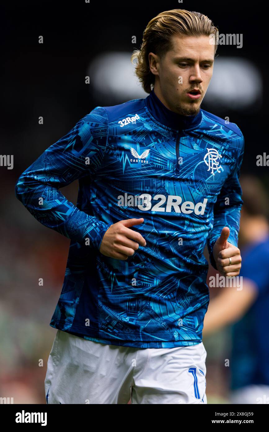 Glasgow, Écosse. 25 mai 2024. Todd Cantwell (13 - Rangers) se réchauffe avant le coup d'envoi crédit : Raymond Davies / Alamy Live News Banque D'Images