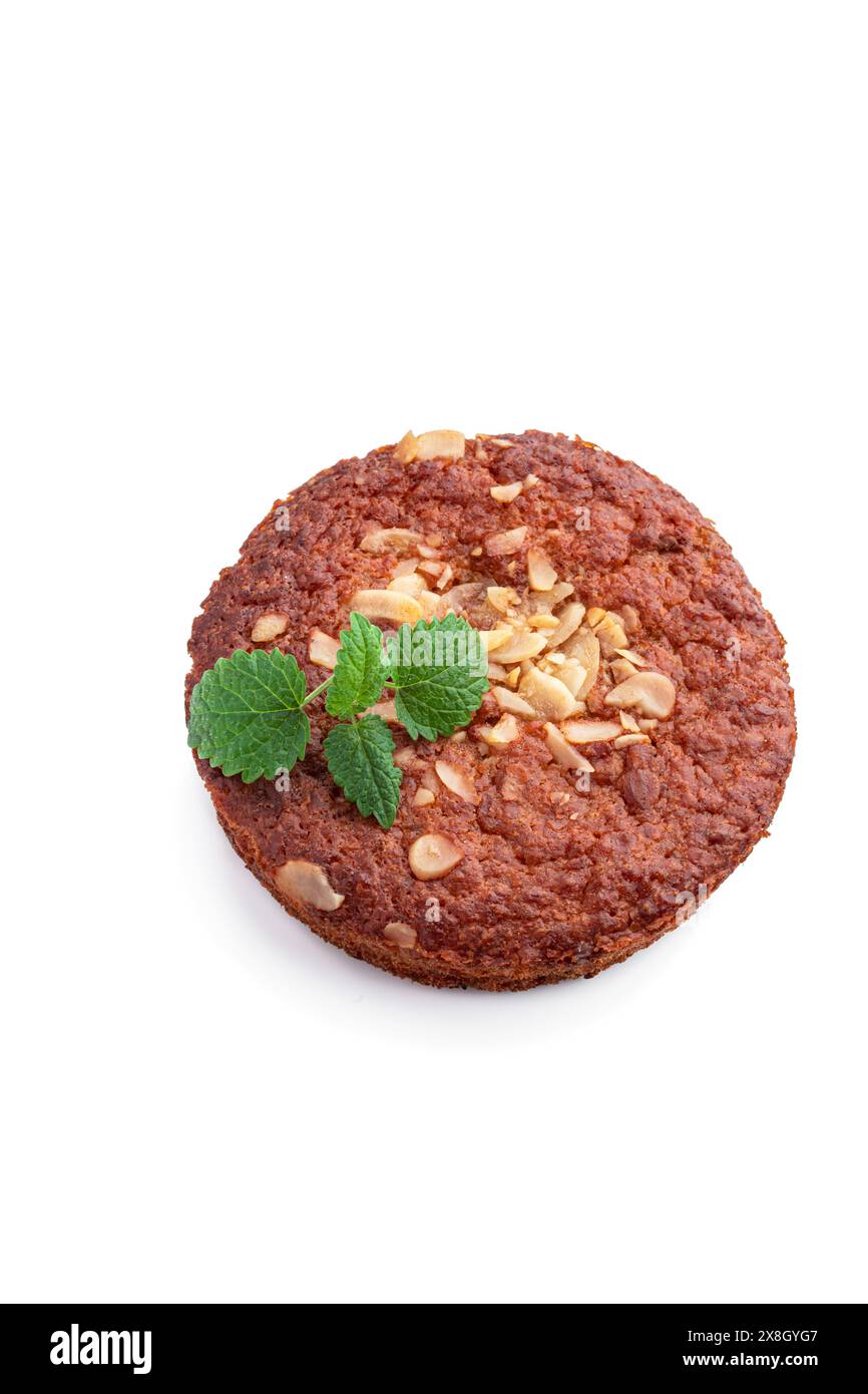 Tarte à l'avoine et aux amandes isolée sur With Banque D'Images