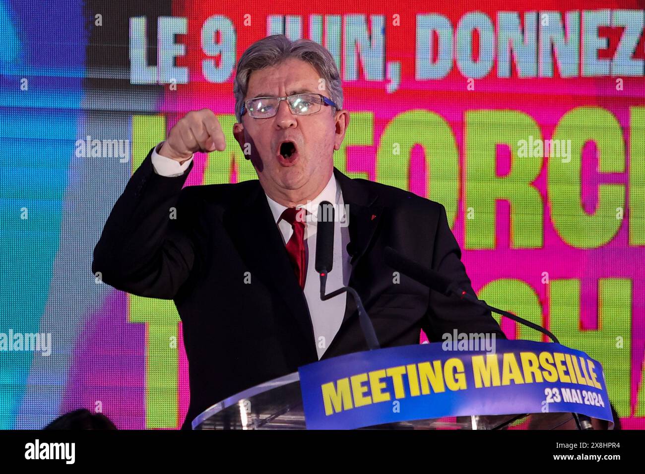 Marseille, France. 23 mai 2024. Jean-Luc Melenchon, ancien député du parti LFI intervient lors de la réunion à Marseille pour les élections européennes de 2024. A quelques jours des élections européennes du 9 juin, Jean-Luc Mélenchon a participé à la rencontre France Insoumise dans les quartiers nord de Marseille devant environ 1000 personnes. (Crédit image : © Denis Thaust/SOPA images via ZUMA Press Wire) USAGE ÉDITORIAL SEULEMENT! Non destiné à UN USAGE commercial ! Banque D'Images