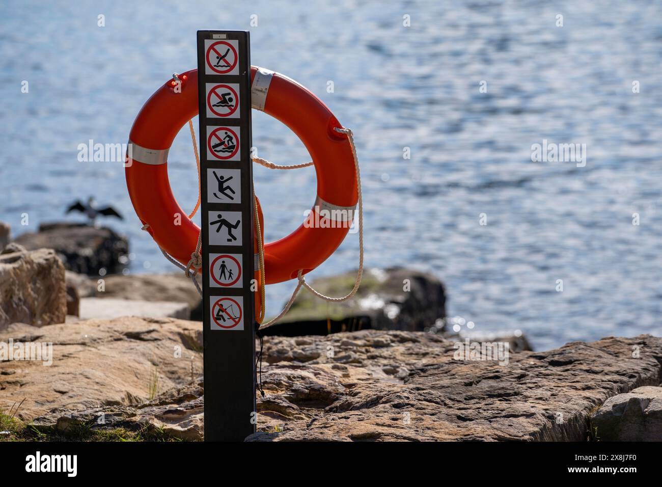 Danger ne pas nager ici Banque D'Images