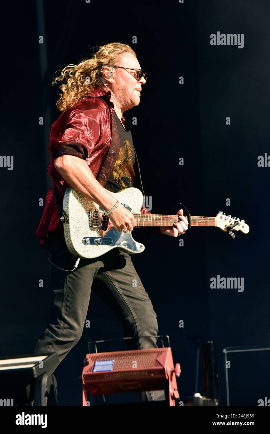 Napa, Californie, États-Unis. 25 mai 2024. Fher Olvera du groupe de rock mexicain MANA se produisant sur scène au BottleRock 2024 Music Festival. Crédit : Ken Howard/Alamy Banque D'Images