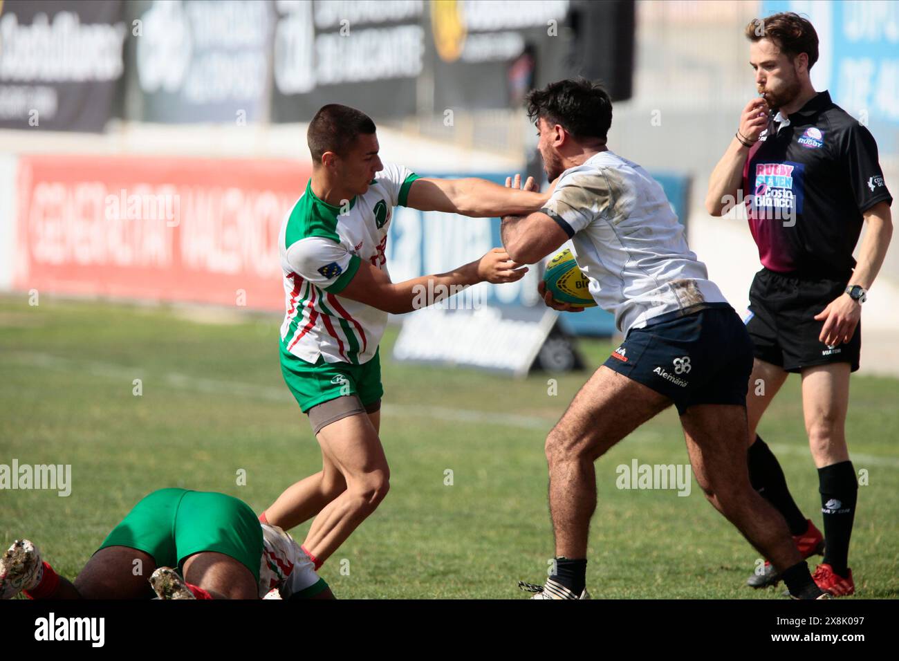 Villajoyosa, Espagne. 26 mai 2024. Bulgarie (19) et Chili Boys (Chili) (5) s'affrontent dans un match de rugby du 37ème tournoi Costa Blanca Rugby Sevens - dimanche 26 mai 2024. Sport - Rugby. (Photo de Alejandro van Schermbeek/AVS photo Report) Banque D'Images