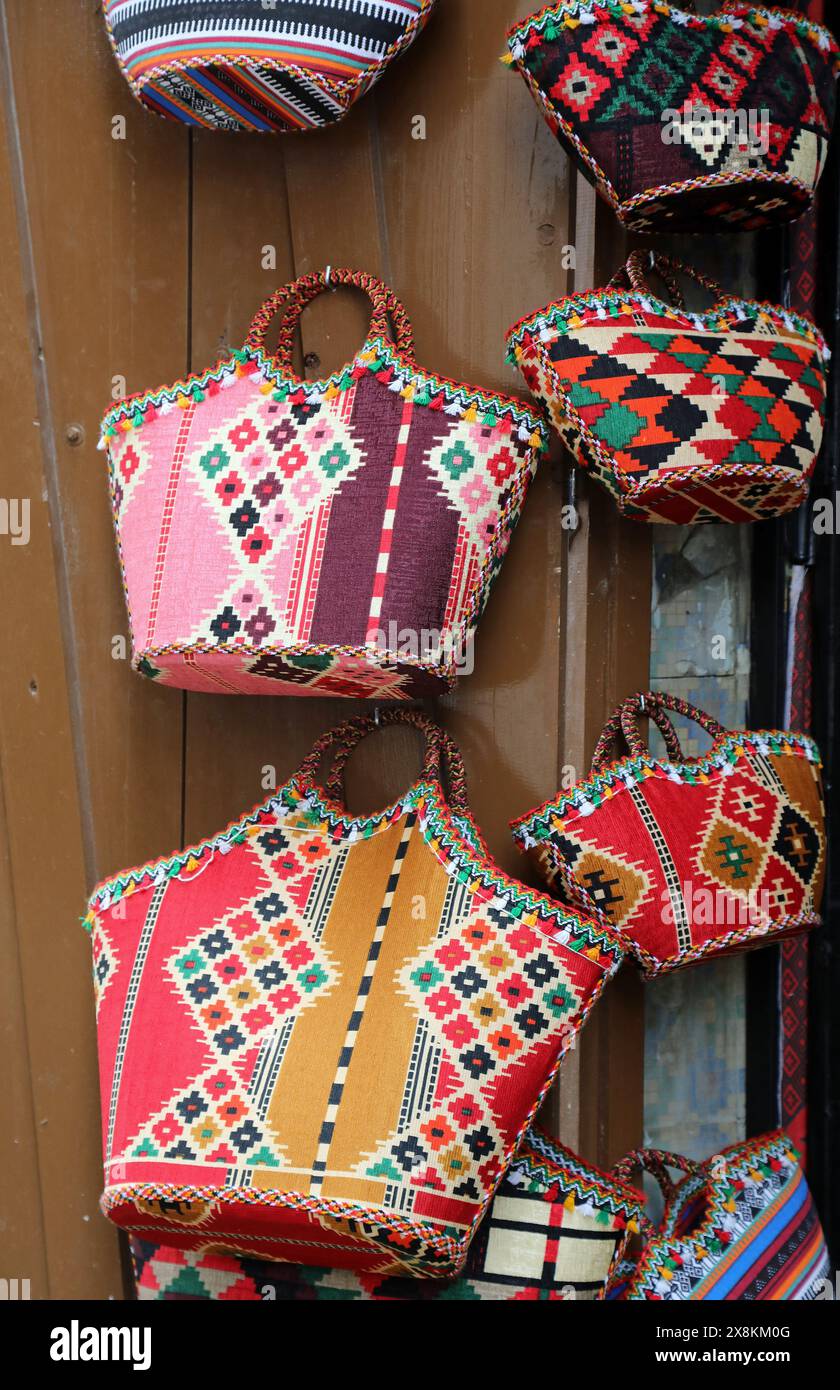 Paniers traditionnels algériens à vendre à Alger Banque D'Images
