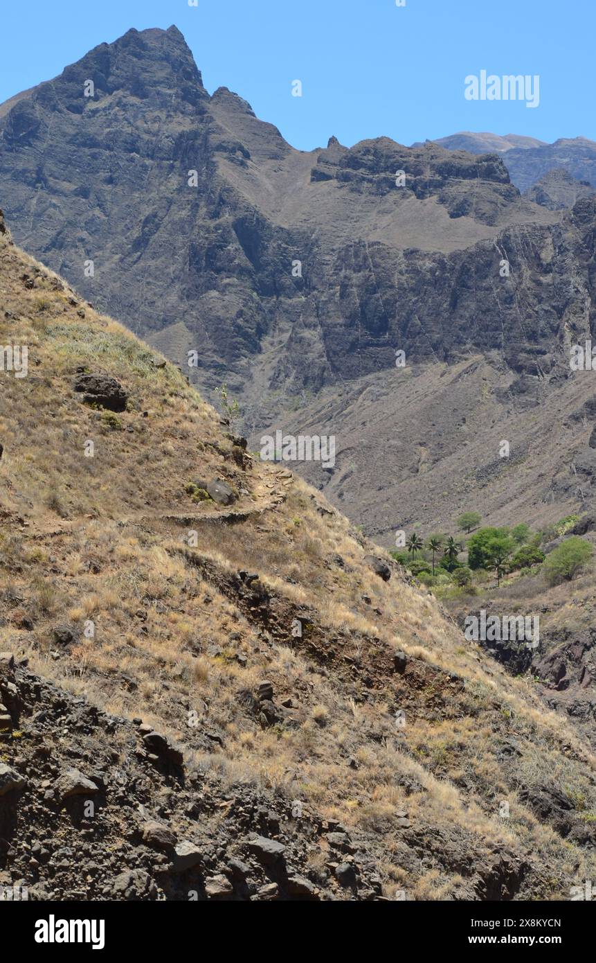 Paysages volcaniques accidentés dans l'ouest de Santo Antao, Cabo Verde Banque D'Images