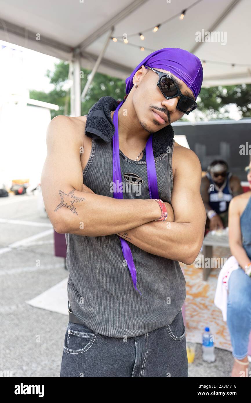 Dallas, États-Unis. 25 mai 2024. L'artiste Josh Levi en coulisses du TwoGether Land Festival qui s'est tenu à Fair Park à Dallas, Texas, le 25 mai 2024. (Photo de Jay Wiggins/Sipa USA) crédit : Sipa USA/Alamy Live News Banque D'Images