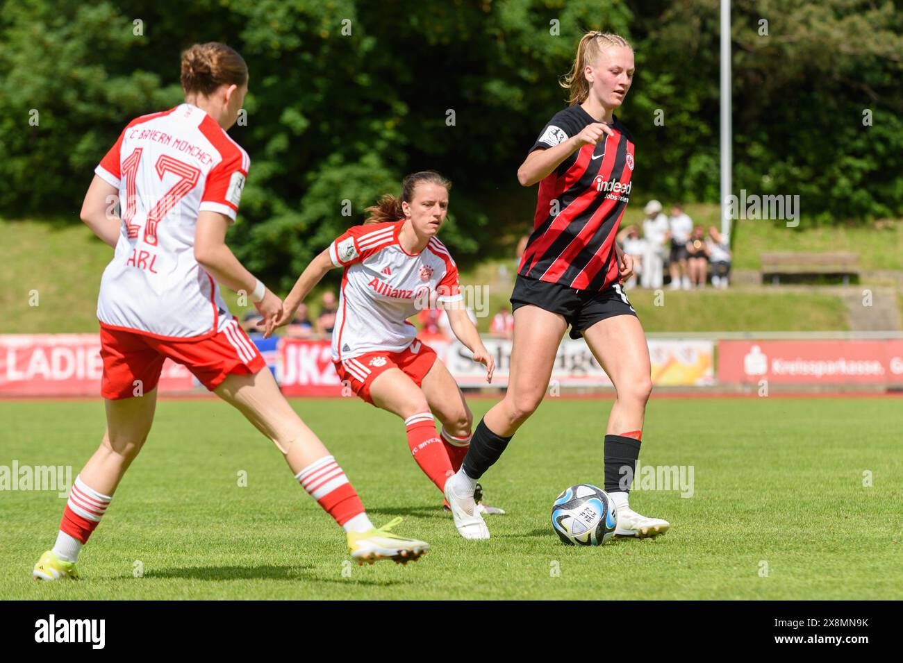 Aschheim, Allemagne. 26 mai 2024. Aschheim, Allemagne, 26 mai 2024 : Emilia Grund (14 Eintracht Frankfurt II) pendant le 2. Frauen-Bundesliga match entre le FC Bayern Munich II et l'Eintracht Frankfurt II au Sportpark Aschheim, Allemagne. (Sven Beyrich/SPP) crédit : photo de presse sportive SPP. /Alamy Live News Banque D'Images