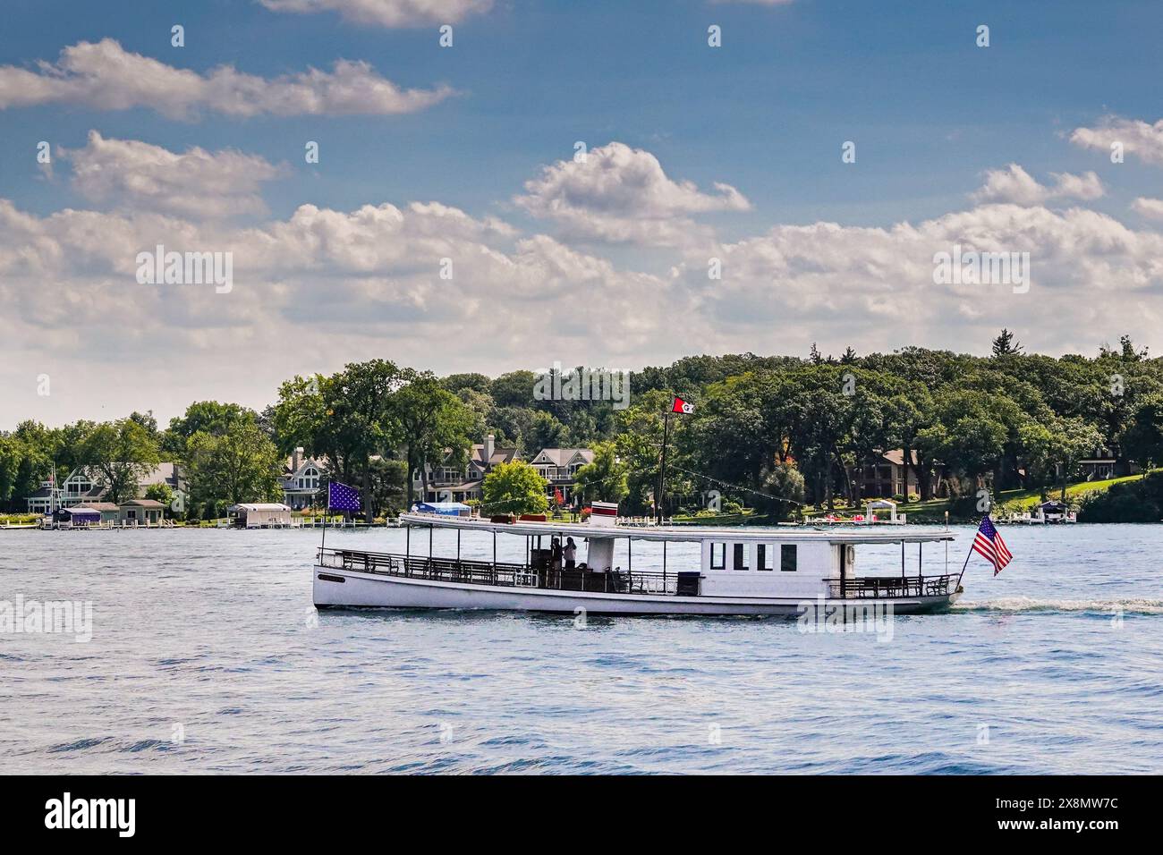 Le Lake Geneva Cruise Line Polaris, un yacht de lac à vapeur en acajou construit en 1898 pour les croisières du magnat Otto Young sur le lac Léman, Wisconsin. Le lac Léman est une destination de villégiature populaire pour les riches Chicagoans pour avoir des résidences secondaires et est surnommé le «Newport de l'Ouest». Banque D'Images