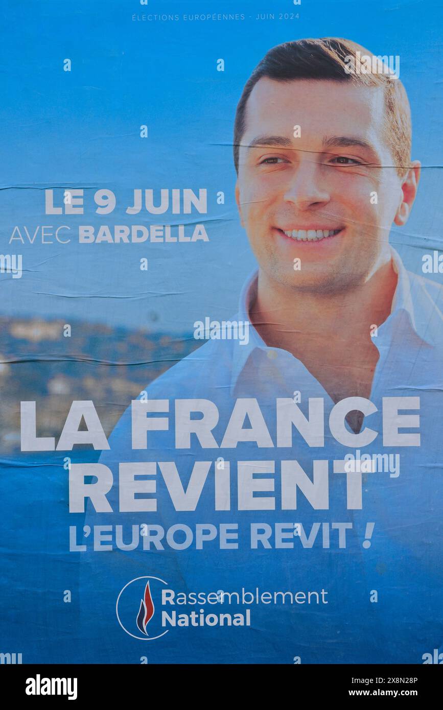 Affiche électorale de Jordan Bardella, eurodéputé français, chef de la liste nationale du rassemblement pour les élections européennes de 2024. Elections européennes, France, UE Banque D'Images