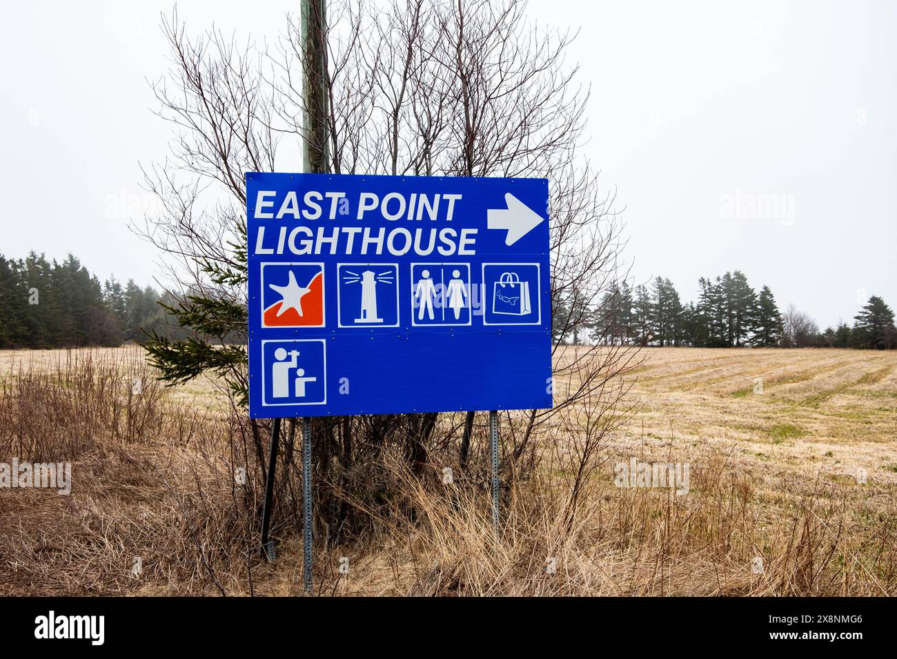 Panneau directionnel vers le phare d'East point à l'Île-du-Prince-Édouard, Canada Banque D'Images