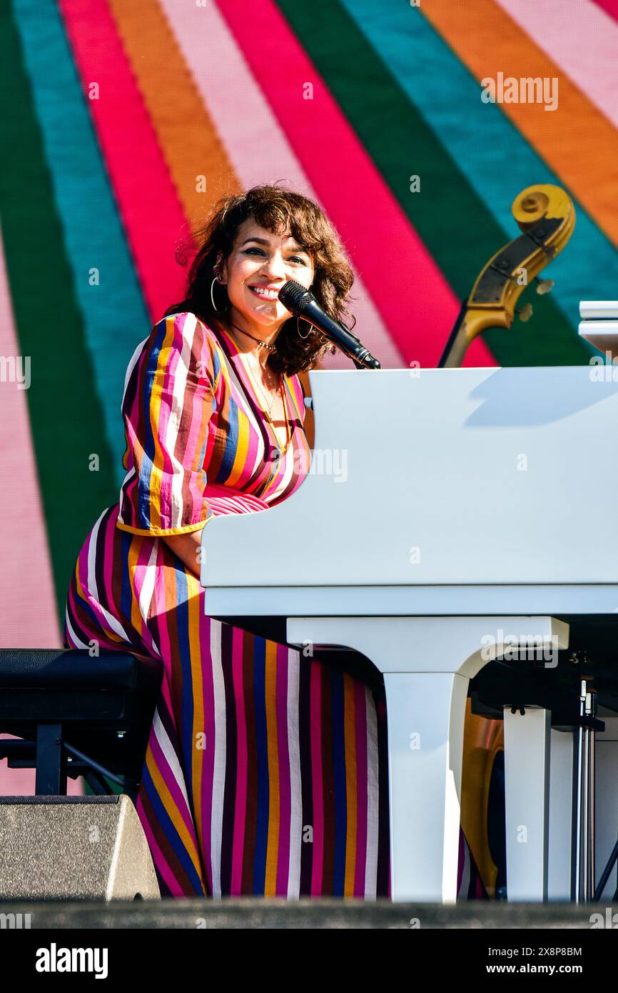 Napa, Californie, États-Unis. 26 mai 2024. Norah Jones se produit sur scène au BottleRock 2024 Music Festival. Crédit : Ken Howard/Alamy Banque D'Images