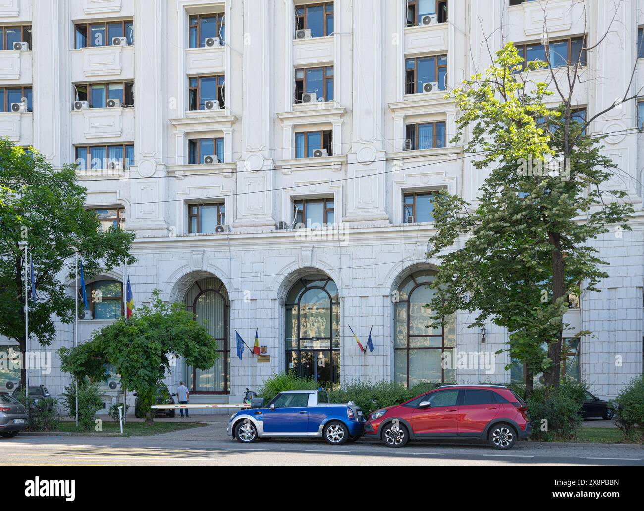 Bucarest, Roumanie. 23 mai 2024. Vue extérieure de l'entrée du ministère des Finances dans le centre-ville Banque D'Images
