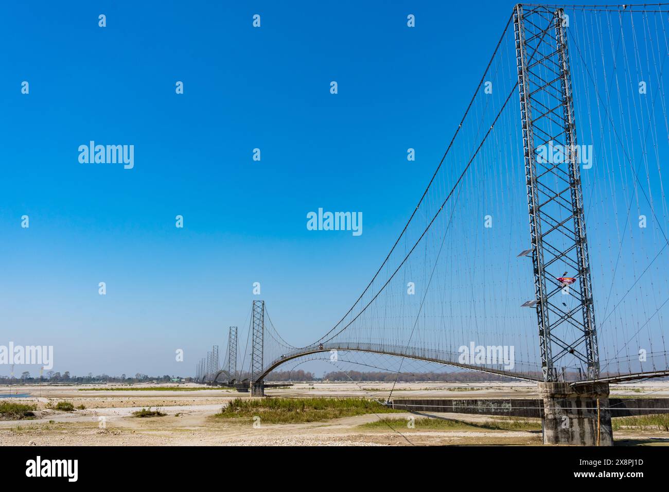 Long pont suspendu Kanchanpur Dodhara Chadani Pont de la rivière Mahakali à Mahendranagar, Népal Banque D'Images