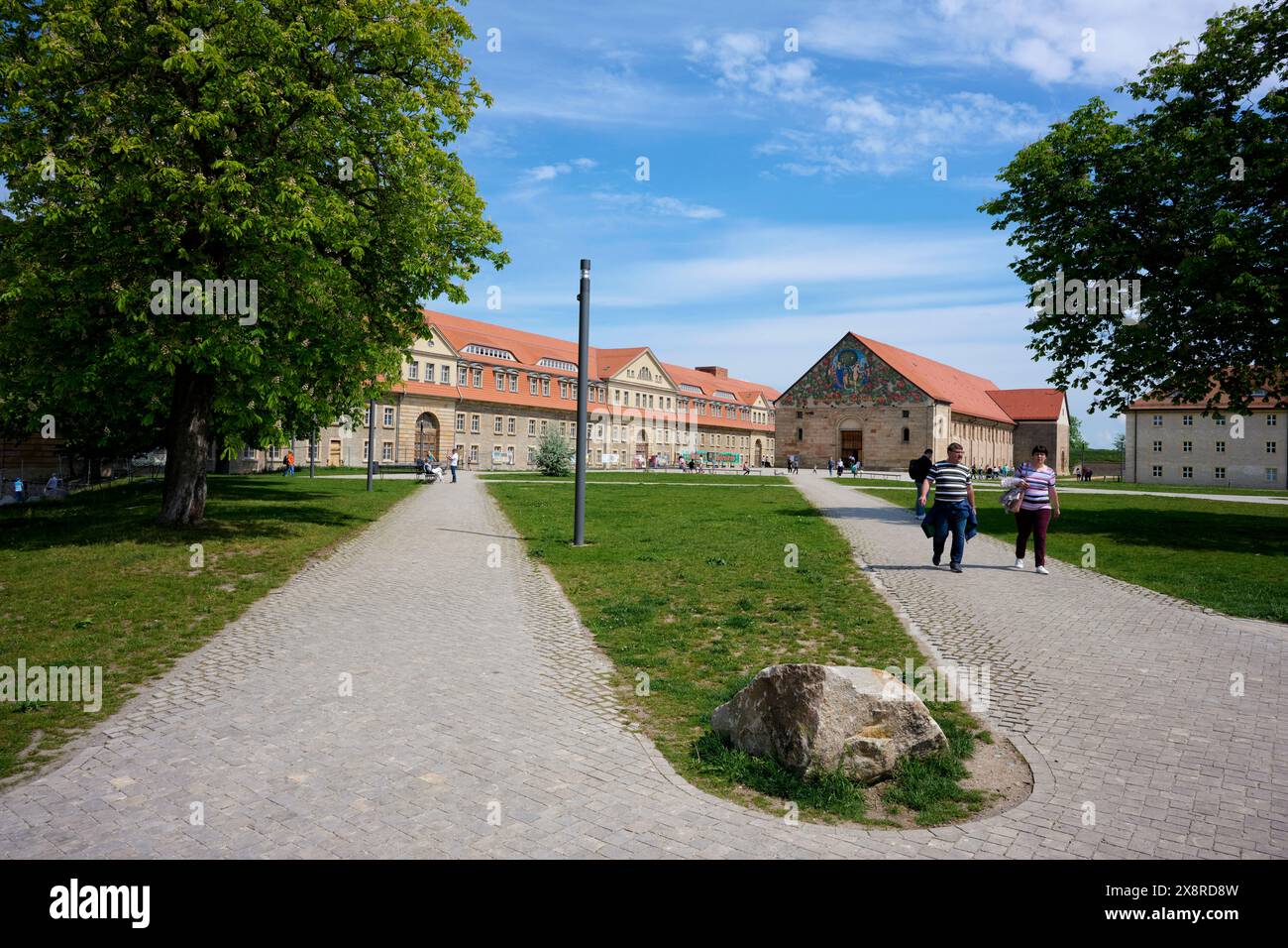 Die Zitadelle Pertersberg Erfurt. Liens Defensionskaserne, rechts ehemalige Klosterkirche est composé de Peter und Paul. Veröffentlichungen nur für redaktionelle Banque D'Images